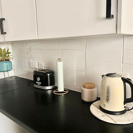 Large 2 Bedroom, Ground Floor Flat, Close To City Edynburg Zewnętrze zdjęcie