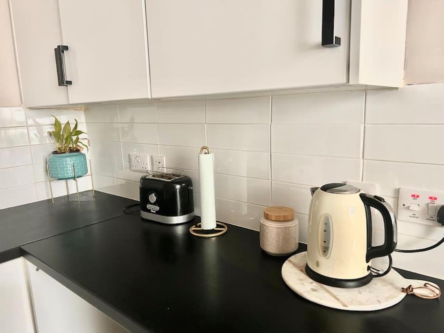 Large 2 Bedroom, Ground Floor Flat, Close To City Edynburg Zewnętrze zdjęcie