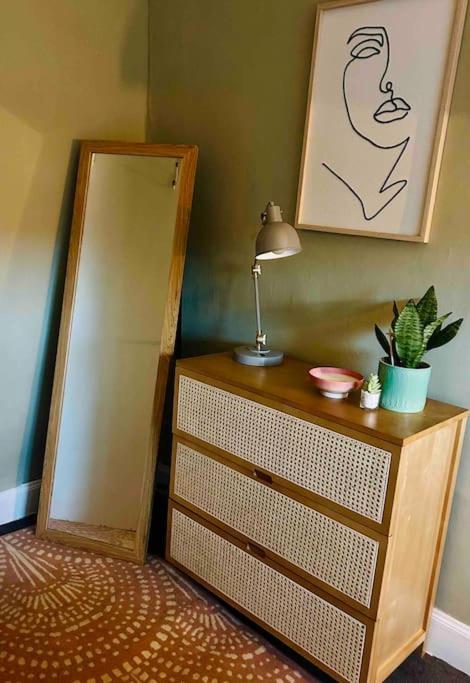 Large 2 Bedroom, Ground Floor Flat, Close To City Edynburg Zewnętrze zdjęcie